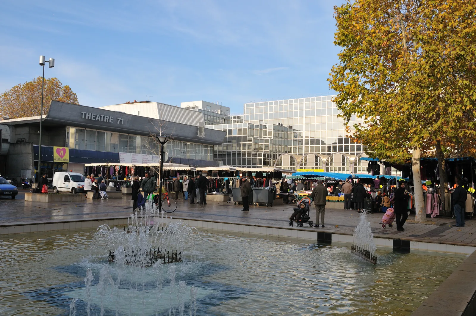 Place du 11 Novembre à Malakoff